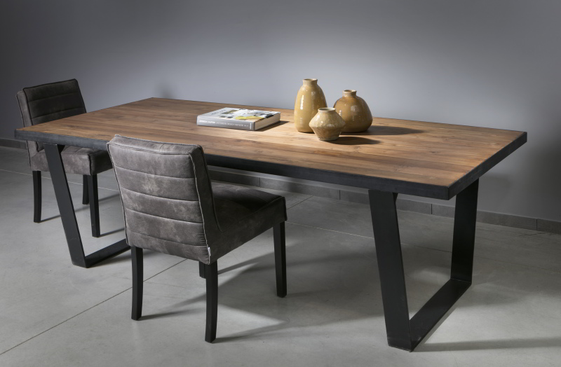 שולחן אוכל Watou