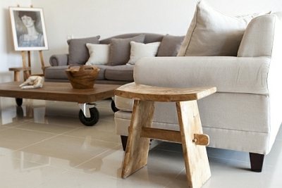 שרפרף מעץ מלא