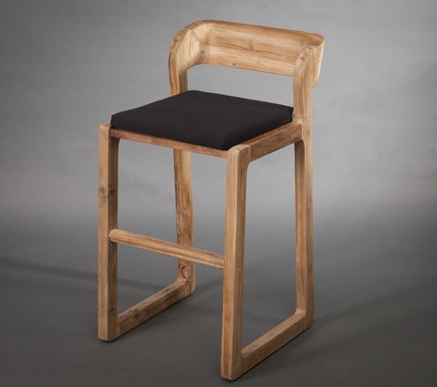 כסא בר מעוצב מעץ מלא
