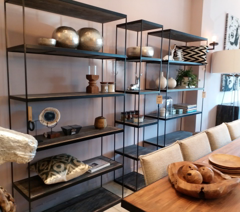 ספריית מדפים פתוחה