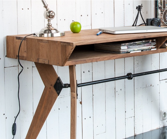 שולחן עבודה מעוצב מעץ מלא