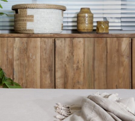 שידת דלתות מעץ מלא לחדר השינה