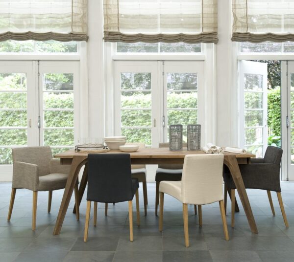 שולחן אוכל מעץ מלא