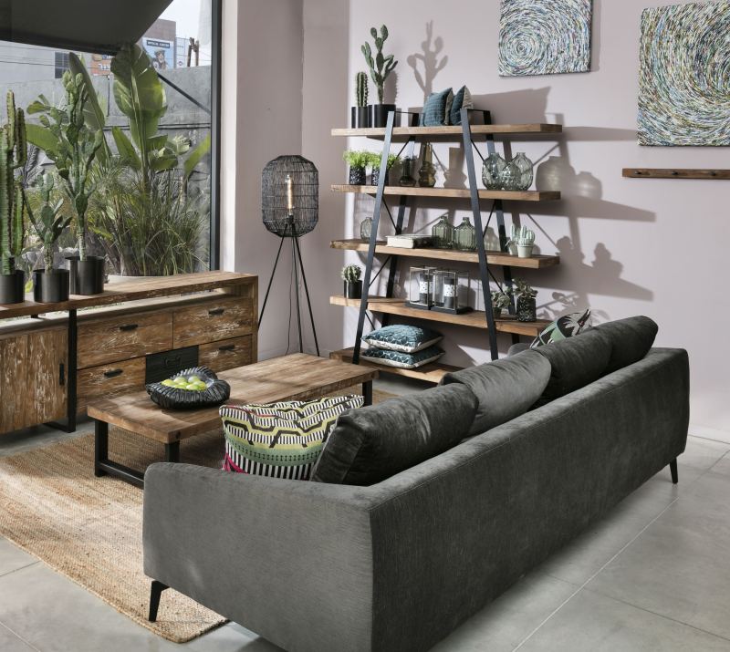 ספה תלת מושבית יוקרתית