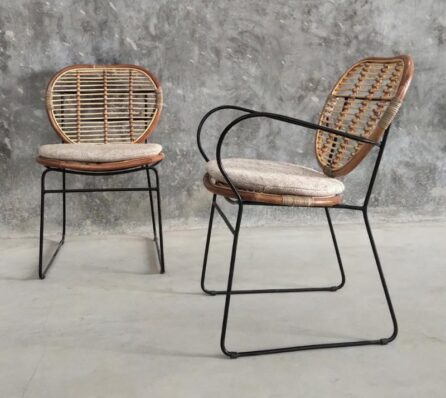 כיסא לפינת אוכל רגלי ברזל