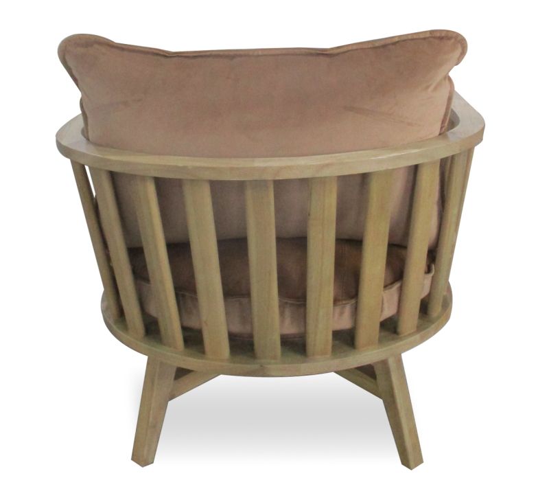 כורסת עץ מלא