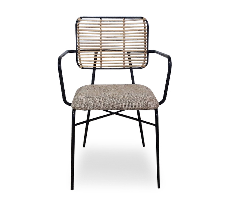 כיסא אוכל עם ידיות