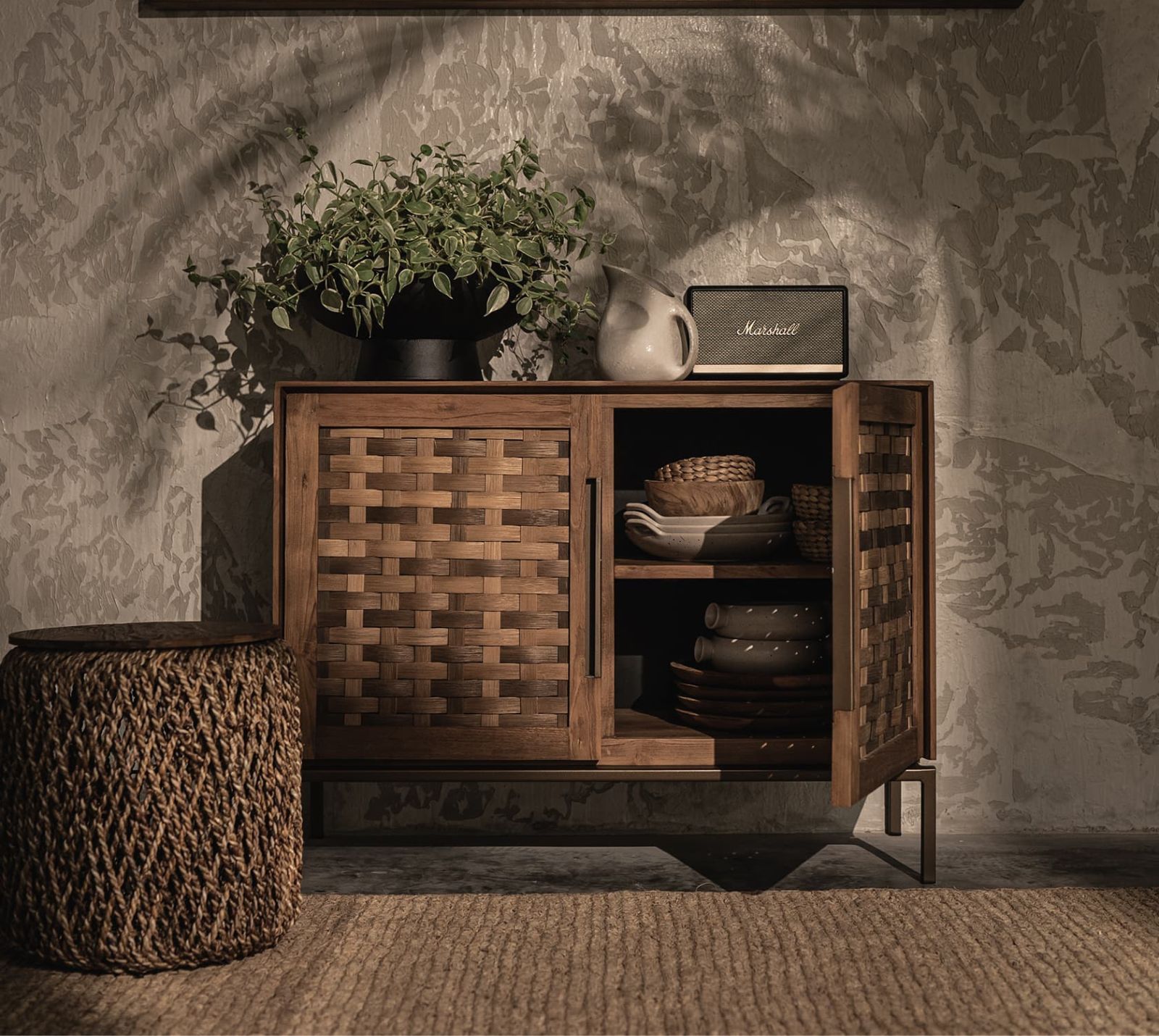 שידה לסלון מעץ